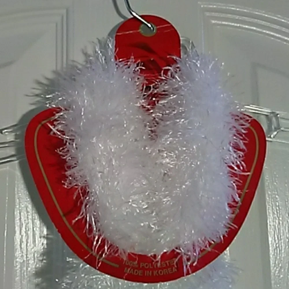 FINAL MARKDOWN Frosty White Tubular Stretchy Scarf